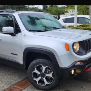 Jeep Renegade – Renta de SUV en Roatán